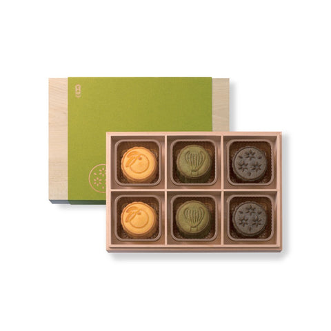 KEE WAH Assorted Mochi Custard Mooncake Gift Box (6pcs) 奇華 麻糬奶皇月餅禮盒 (6個裝)